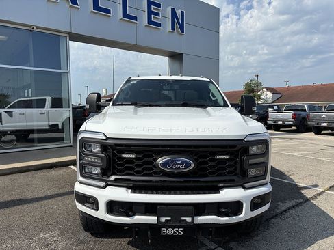 Used 2023 Ford F350 XLT w/ XLT Premium Package AWD/4WD image 9