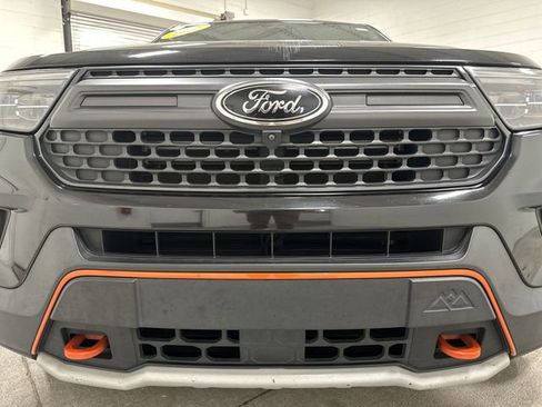 Used 2022 Ford Explorer Timberline image 10