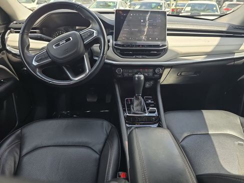 Used 2022 Jeep Compass Limited image 18