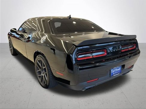 Used 2018 Dodge Challenger R/T Scat Pack w/ Driver Convenience Group image 10