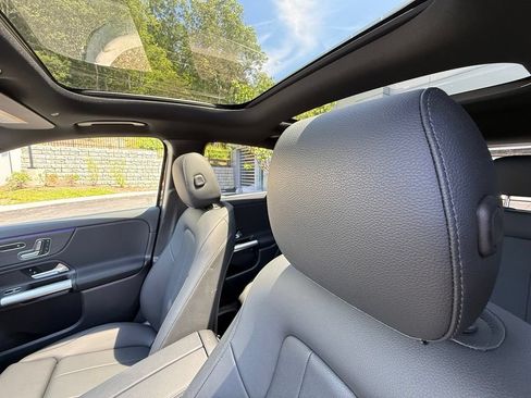 Used 2023 Mercedes-Benz GLA 250 4MATIC image 22