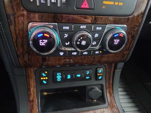 Used 2014 Chevrolet Traverse LT AWD/4WD image 10