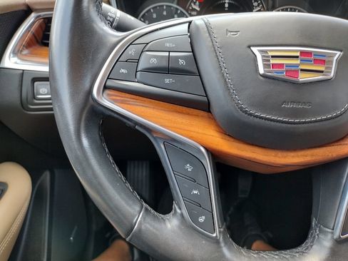 Used 2019 Cadillac XT5 Platinum AWD/4WD image 24