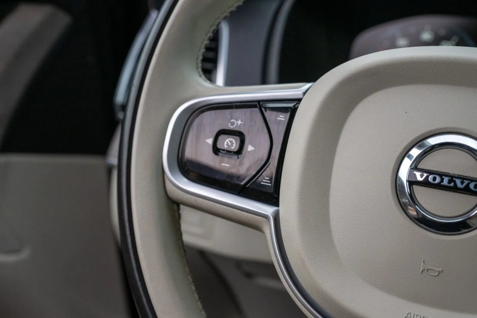Used 2020 Volvo XC90 T6 Inscription AWD/4WD image 23