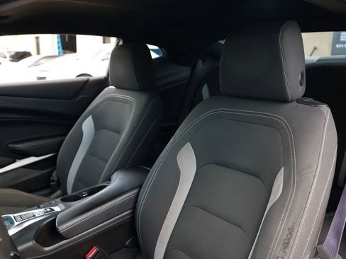 Used 2016 Chevrolet Camaro SS RWD image 19