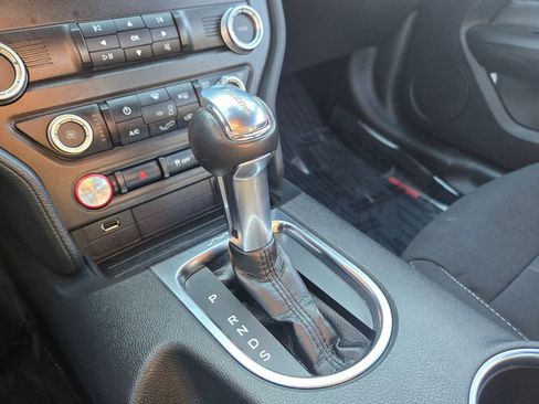 Used 2022 Ford Mustang Coupe image 20