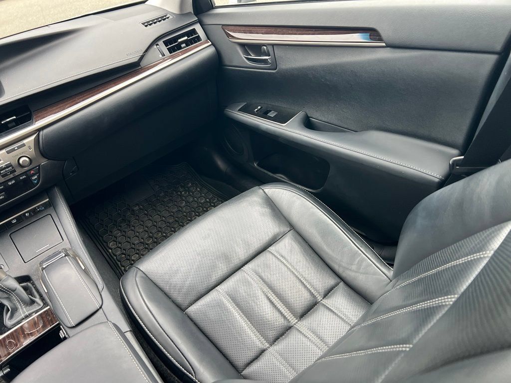Used 2017 Lexus ES 350 FWD image 13