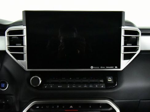 Used 2024 Toyota Tundra Limited image 4