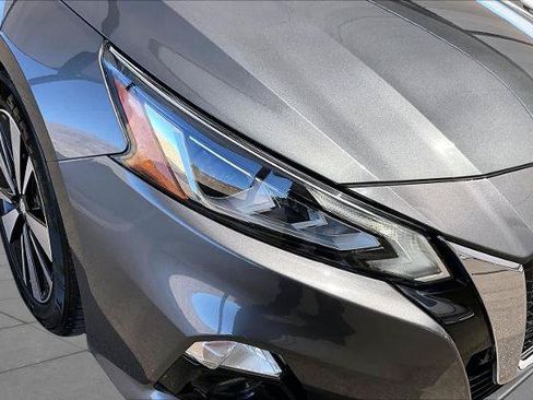 Certified 2019 Nissan Altima 2.5 SL FWD image 28