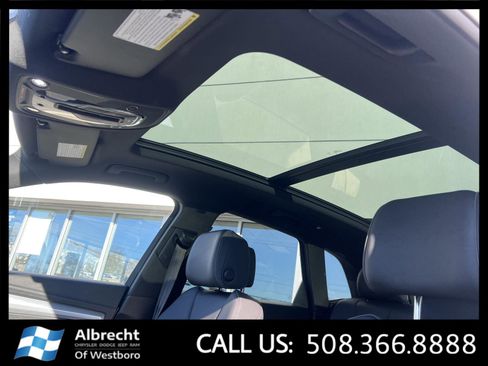 Used 2025 Audi Q5 2.0T Premium image 31