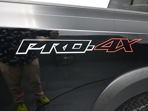 Used 2024 Nissan Frontier PRO-4X w/ Off-Road Protection Package image 5