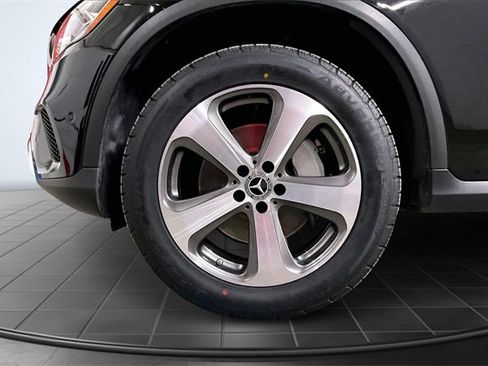 Used 2022 Mercedes-Benz GLC 300 4MATIC image 9