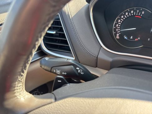 Used 2017 Lincoln MKX Reserve w/ Driver Assistance Package image 16