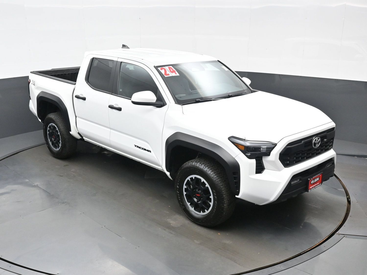 Used 2024 Toyota Tacoma TRD Off-Road AWD/4WD image 34