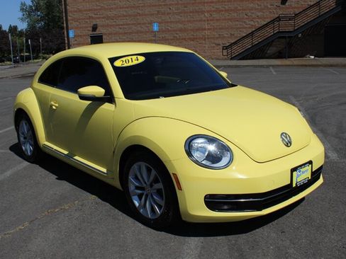 Used 2014 Volkswagen Beetle TDI FWD image 1