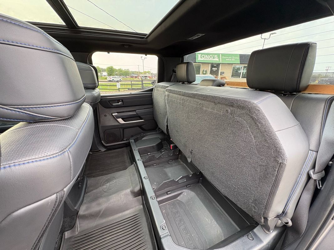 Used 2024 Toyota Tundra Platinum AWD/4WD image 30