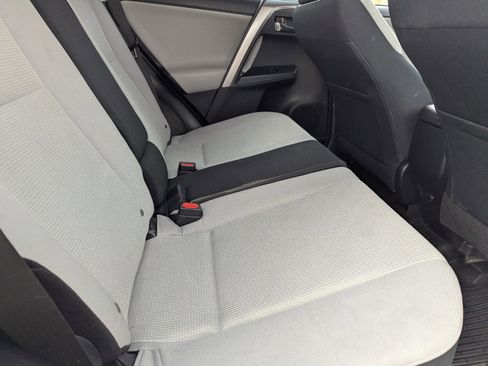 Used 2017 Toyota RAV4 XLE image 14