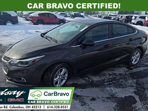 Used 2017 Chevrolet Cruze LT w/ Convenience Package image 4