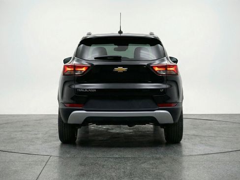 Used 2025 Chevrolet TrailBlazer LT FWD image 7
