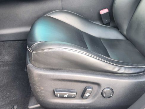 Used 2014 Lexus CT 200h w/ Seat Comfort Package FWD image 22