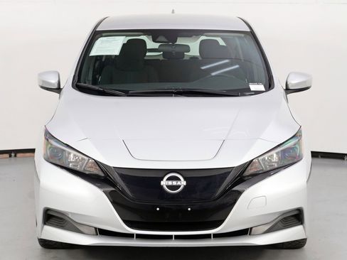 Used 2025 Nissan Leaf S image 38