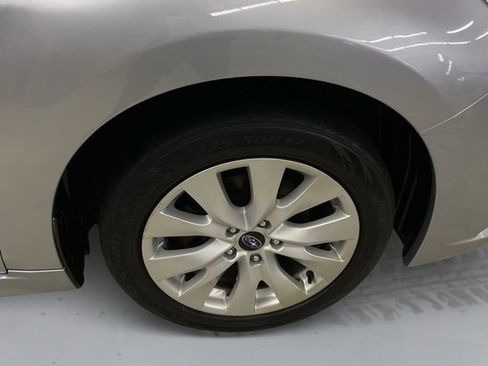 Used 2016 Subaru Legacy 2.5i Premium AWD/4WD image 16