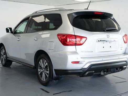 Used 2017 Nissan Pathfinder SL w/ SL Premium Package image 7