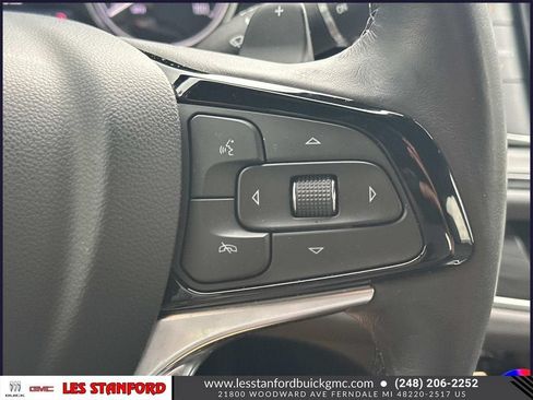 Used 2024 Buick Enclave Essence AWD/4WD image 25