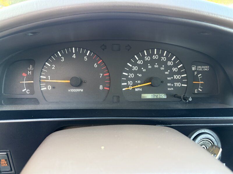Used 2000 Toyota Tacoma PreRunner RWD image 17