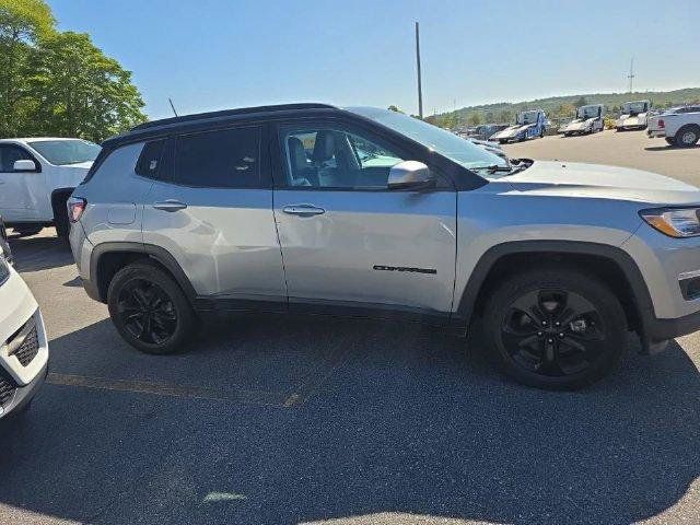 Certified 2021 Jeep Compass Latitude w/ Sun and Sound Group AWD/4WD image 5