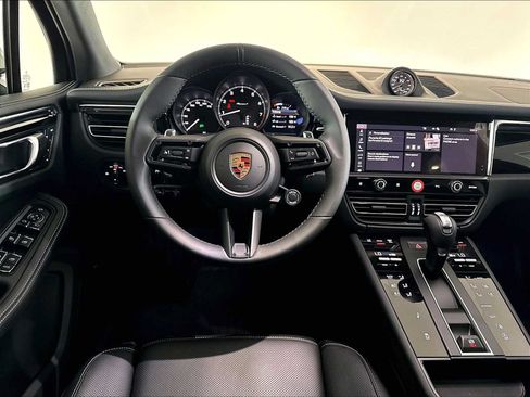 New 2026 Porsche Macan Turbo AWD/4WD image 13