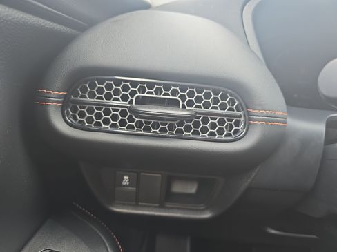 Used 2024 Honda HR-V Sport image 25