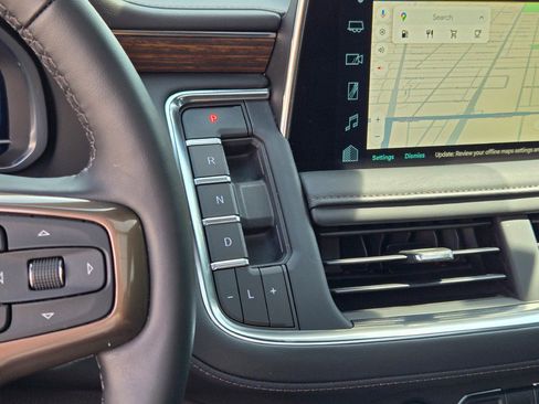 Used 2023 Chevrolet Tahoe High Country image 31