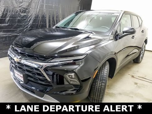Used 2023 Chevrolet Blazer LT w/ Driver Confidence Package image 4