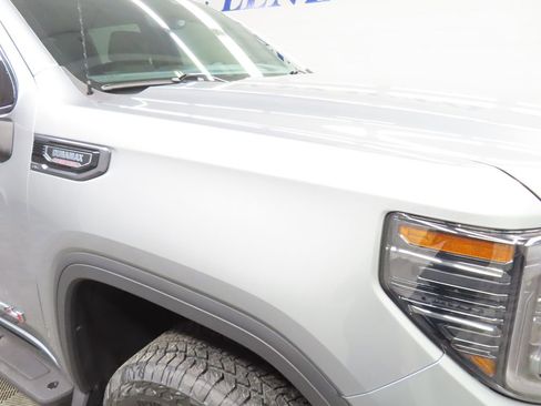 Used 2024 GMC Sierra 1500 AT4 w/ Technology Package image 34