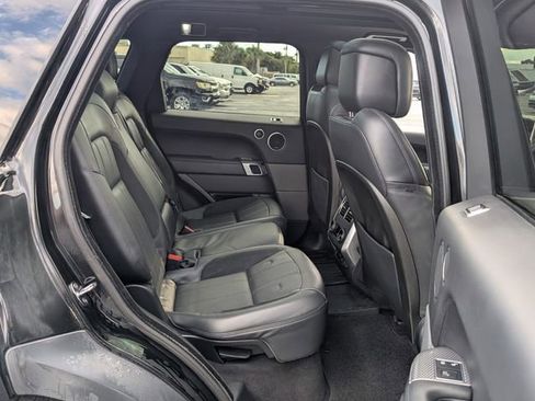 Used 2019 Land Rover Range Rover Sport HST image 17