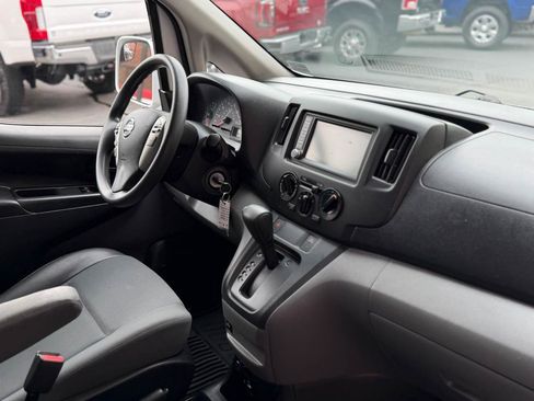 Used 2020 Nissan NV200 SV FWD image 20