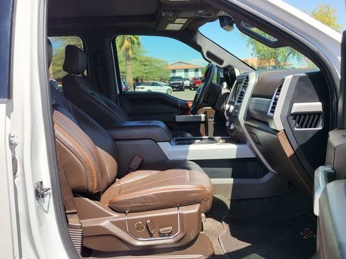 Used 2017 Ford F350 King Ranch w/ King Ranch Ultimate Package AWD/4WD image 19