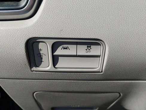 Used 2022 Kia Sorento S image 25