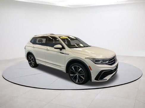 Used 2022 Volkswagen Tiguan SEL R-Line image 7