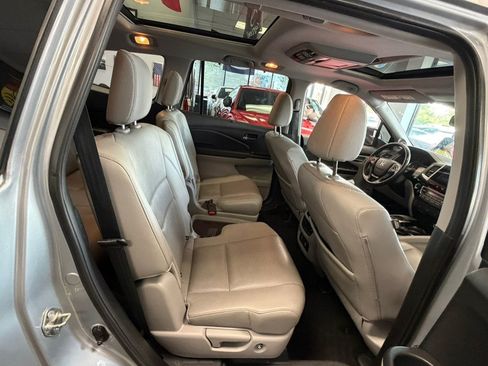 Used 2018 Honda Pilot Elite image 38