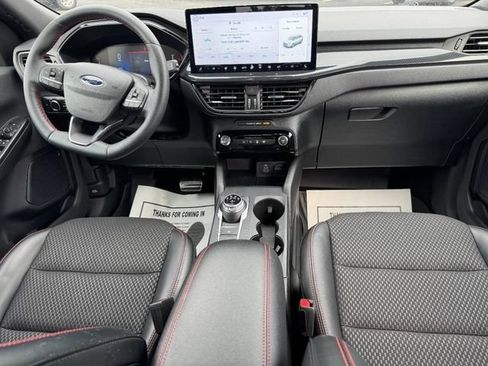 Used 2024 Ford Escape ST-Line w/ Tech Pack #1 AWD/4WD image 11