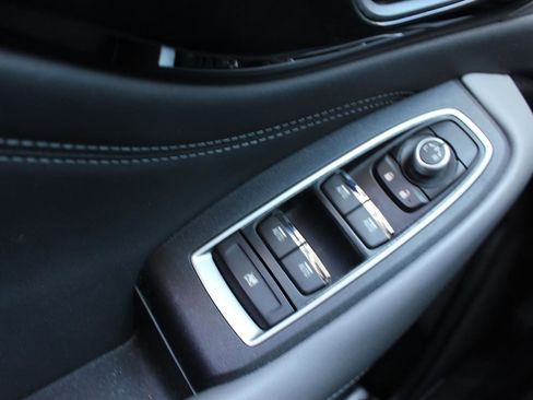 Used 2020 Subaru Outback Limited w/ Popular Package #2 image 28