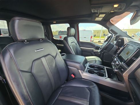 Used 2022 Ford F250 Platinum w/ FX4 Off-Road Package AWD/4WD image 34