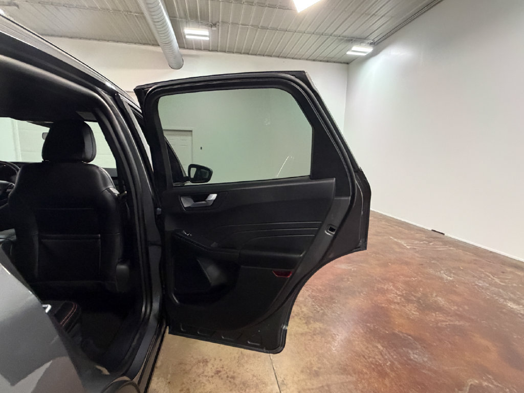 Used 2025 Ford Escape ST-Line Select AWD/4WD image 63