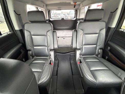 Used 2016 Chevrolet Suburban LT image 26
