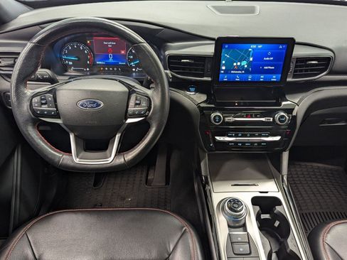 Used 2022 Ford Explorer ST-Line w/ Class IV Trailer Tow Package image 25