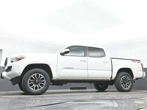 Used 2020 Toyota Tacoma TRD Sport w/ TRD Premium Sport Package image 47