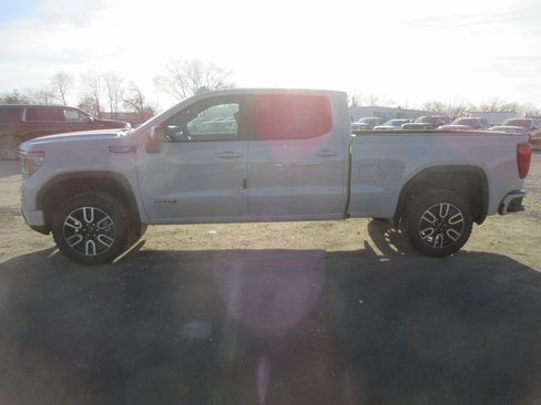 New 2026 GMC Sierra 1500 AT4 w/ AT4 Premium Package image 10