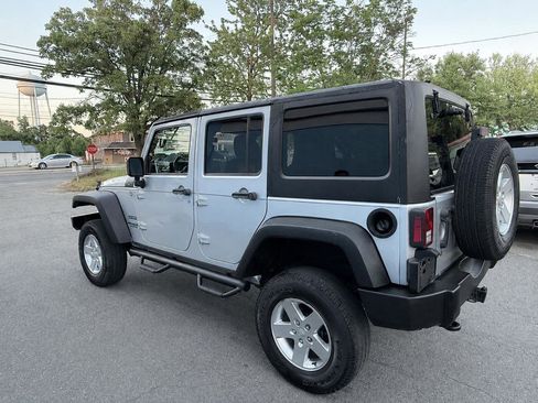 Used 2011 Jeep Wrangler Unlimited Sport AWD/4WD image 5